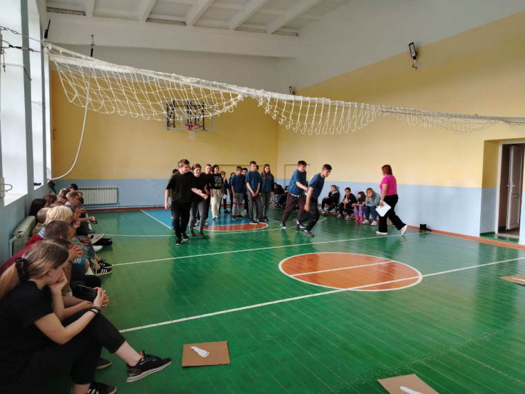 «ВЕСЕЛЫЕ СТАРТЫ».